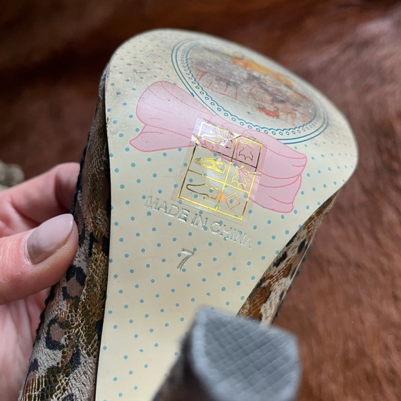 Irregular choice leopard heels size 7 - Picture 5 of 6